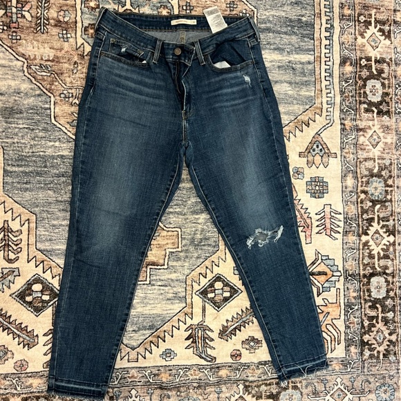 Levi’s 711 Skinny Ankle Women’s Jeans - Picture 1 of 3